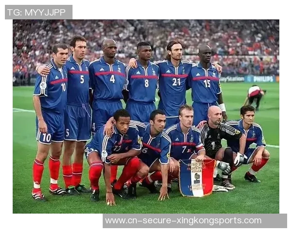 2000年欧洲杯回顾：激情四溢的足球盛宴与历史瞬间的交汇